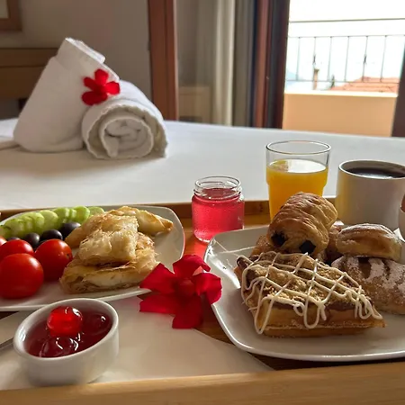 Aparthotel Calm View *