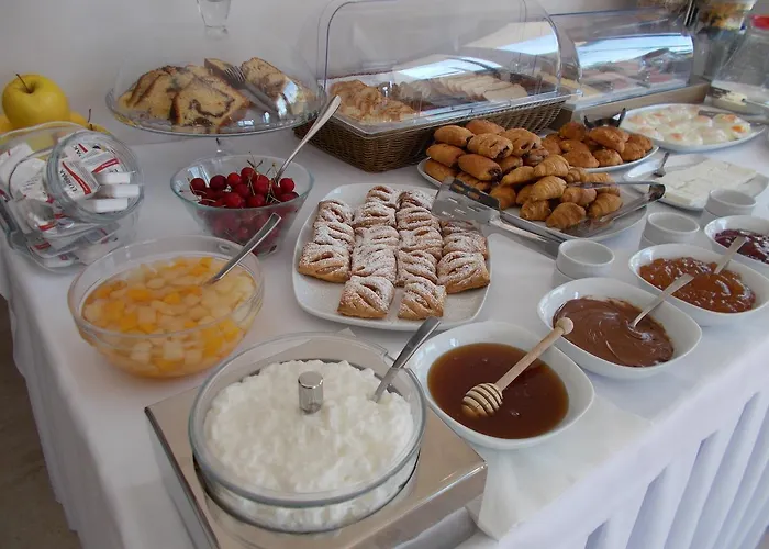 Apartahotel Calm View 3*